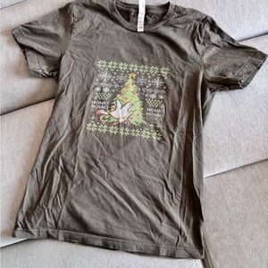 Graphic Tee with Christmas Tree and Goose